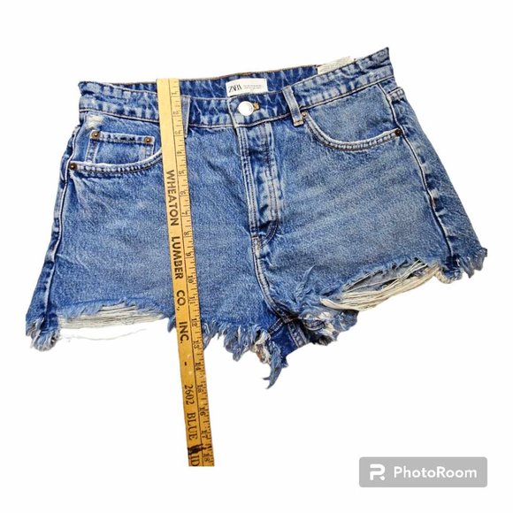 Women’s Zara Shorts Size (USA) 8 - Picture 3 of 8